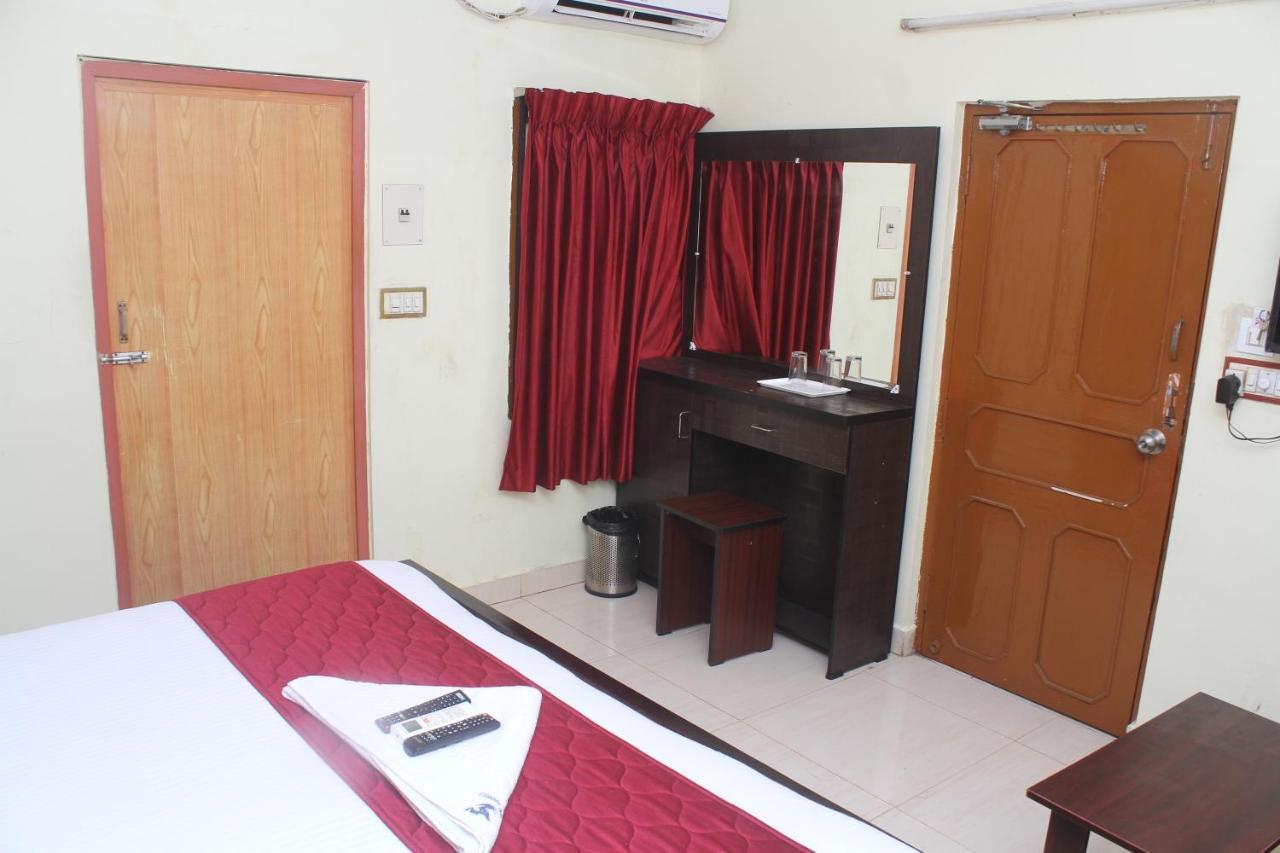 Skyry Hotels T Nagar Csennai Kültér fotó