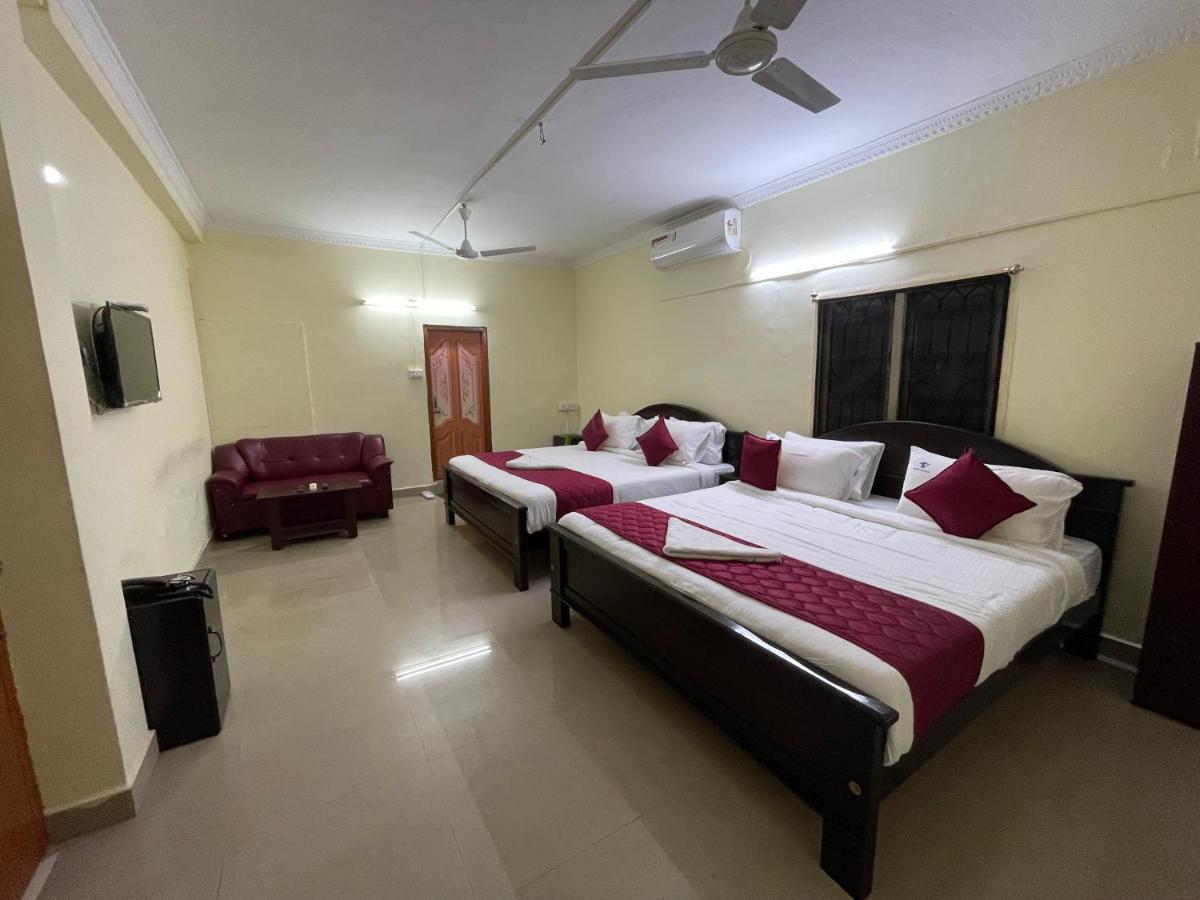 Skyry Hotels T Nagar Csennai Kültér fotó