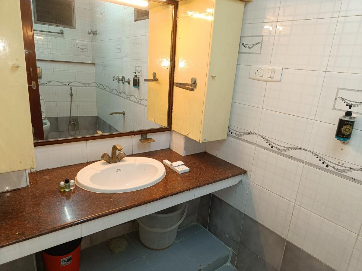 Skyry Hotels T Nagar Csennai Kültér fotó